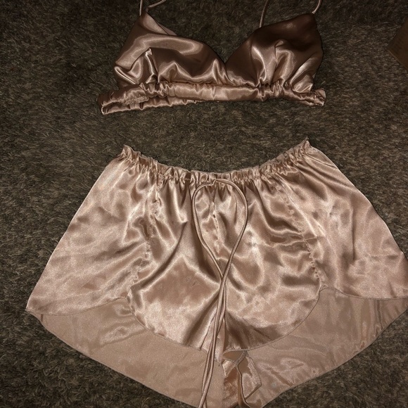 Windsor Other - Windsor silk pj set